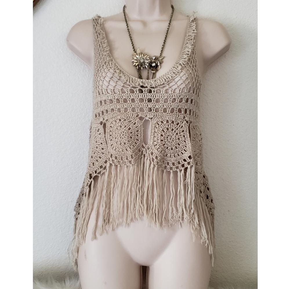Banana u.s.a Crochet Top